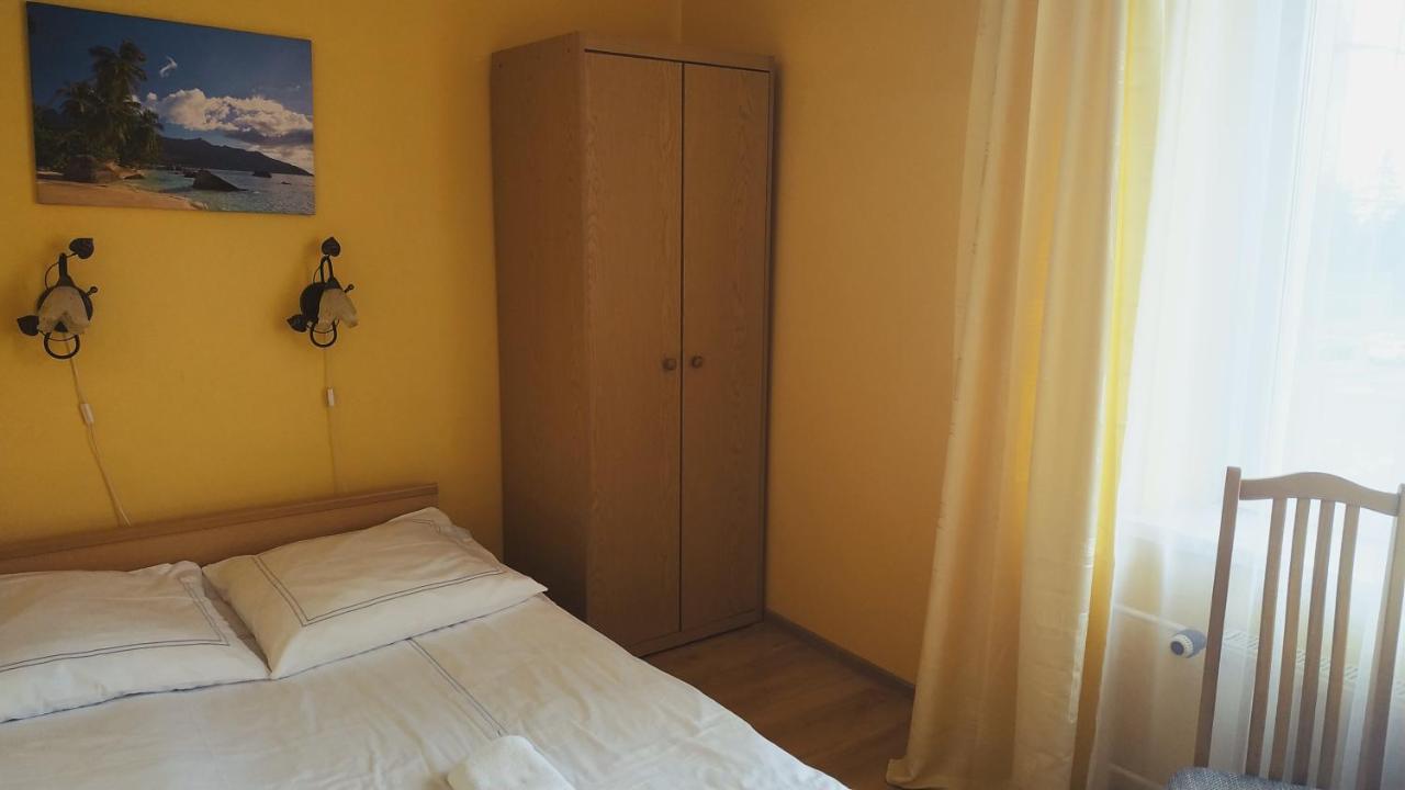 Hotel Eden 24H Rzeszów Exteriör bild